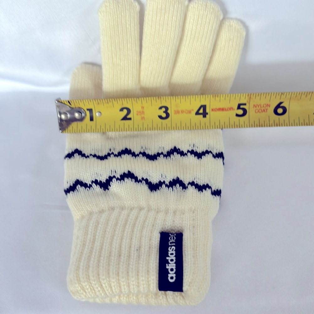 NWOT ADIDAS NEO WARM SOFT UNISEX GLOVES SIZE MEDIUM - IVORY - Picture 4 of 8